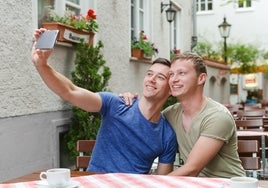 1.7 per cent of men who live with their partner in Andlaucía are in a gay relationship.