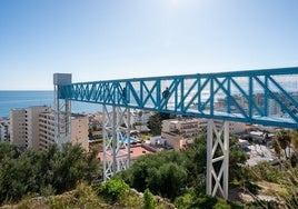The lift connects the park with Avenida Carlota Alexandri.