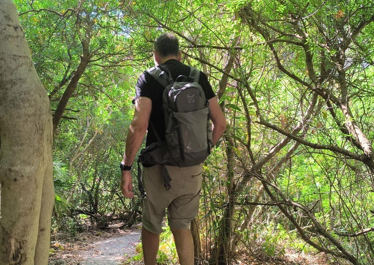 Imagen secundaria 1 - A hike to the Costa del Sol through Europe&#039;s southernmost karst landscape that ends with a visit to a spa