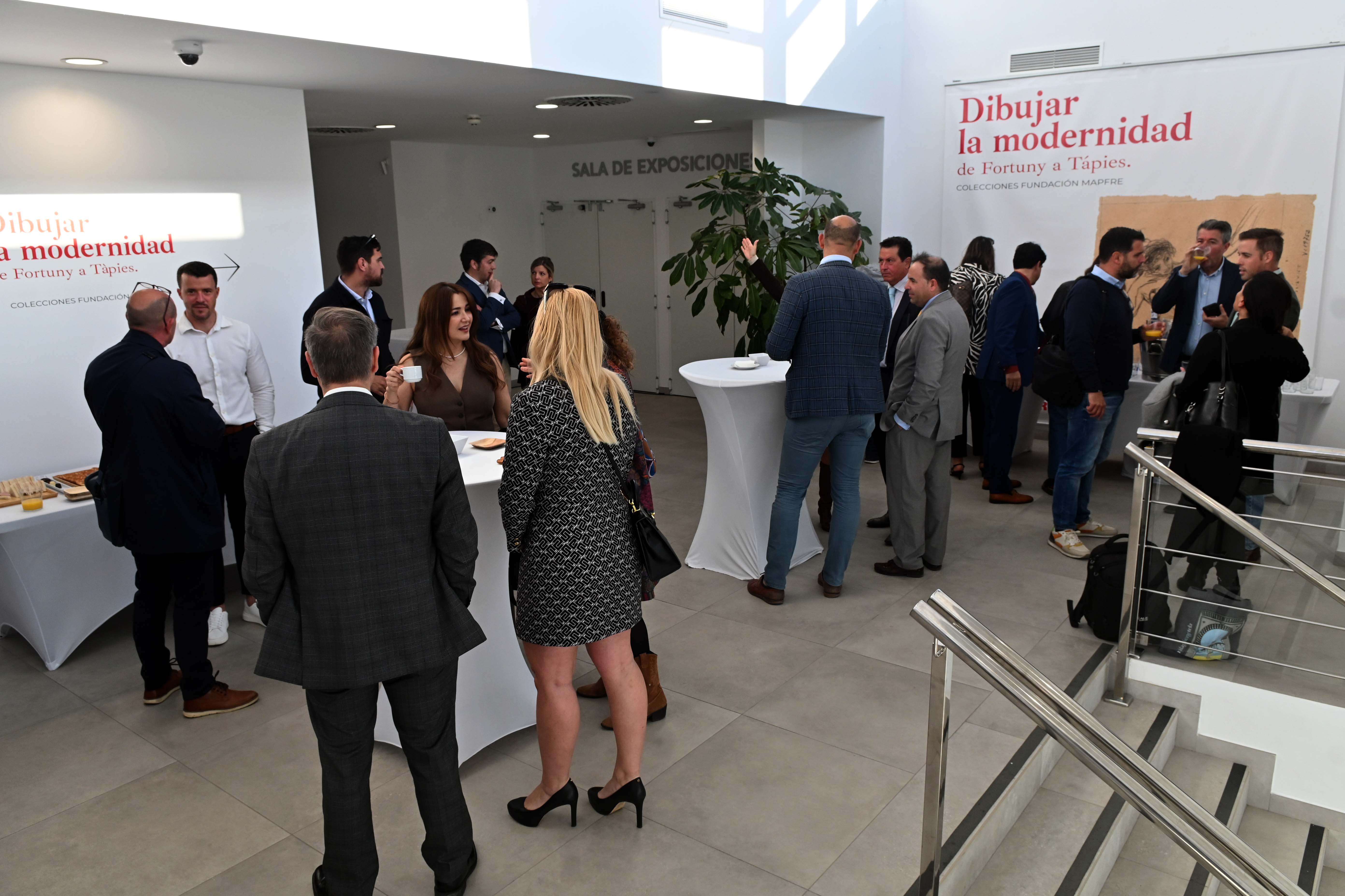 SUR in English real estate and property investment forum in Estepona, in pictures