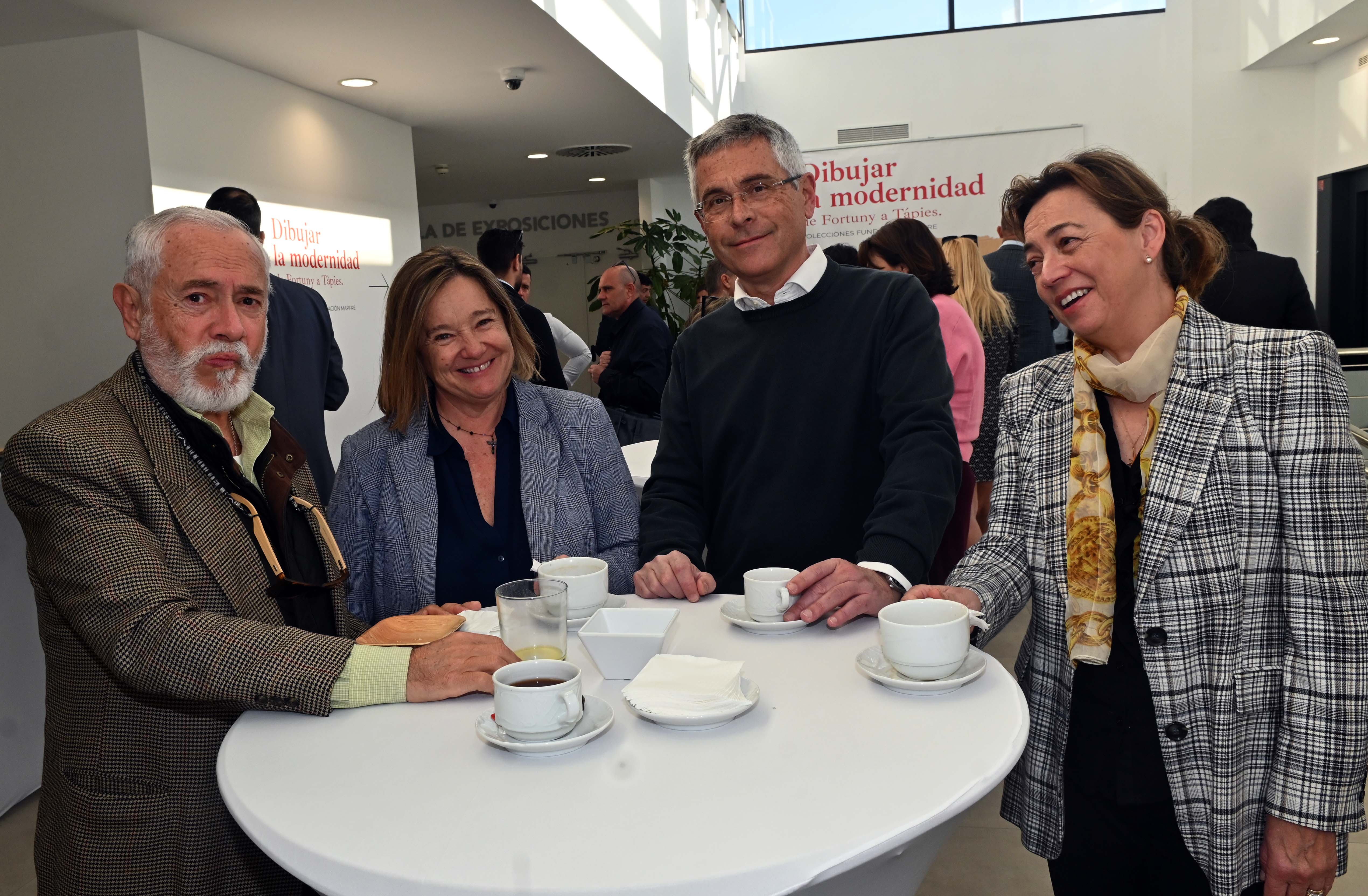 SUR in English real estate and property investment forum in Estepona, in pictures