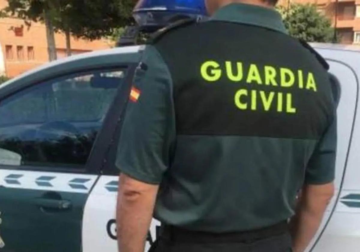 Elderly disabled man swindled out of 11,000 euros after his bank card and PIN were swiped in Malaga