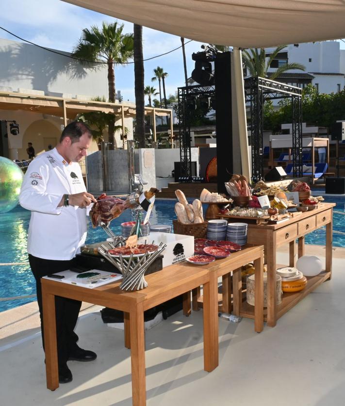 Imagen secundaria 2 - Meliá hotel chain celebrates luxury brand ME&#039;s launch on the Costa del Sol