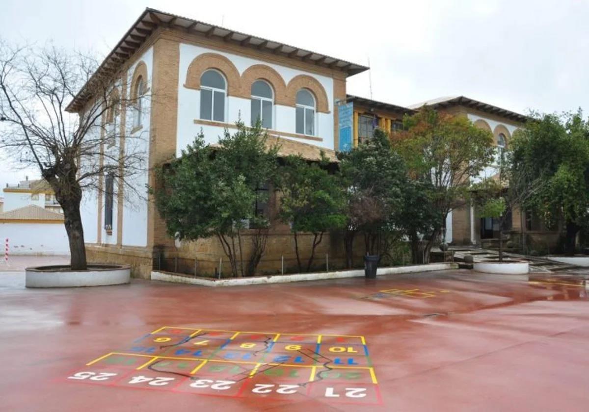 Man imprisoned for threatening to kill the headmaster of his stepdaughter's school in Ronda after she was suspended for three days