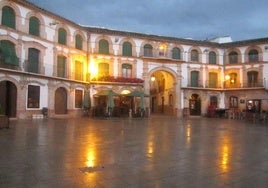 Plaza Ochavada at nightfall.