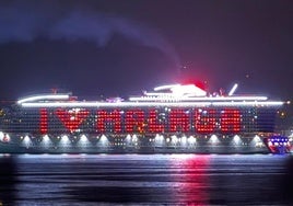 The Brilliant Lady cruise ship, with the message dedicated to Malaga.